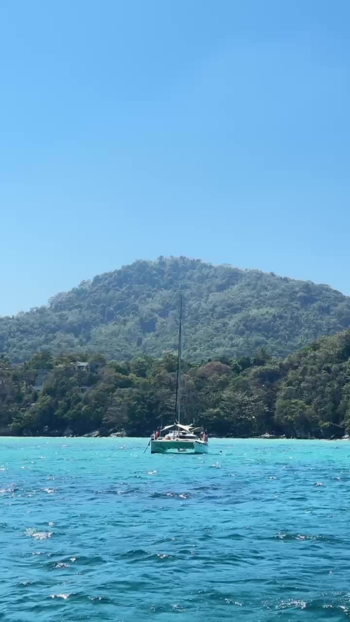 Круиз на катамаране Miss Coco - острова Рача и Корал